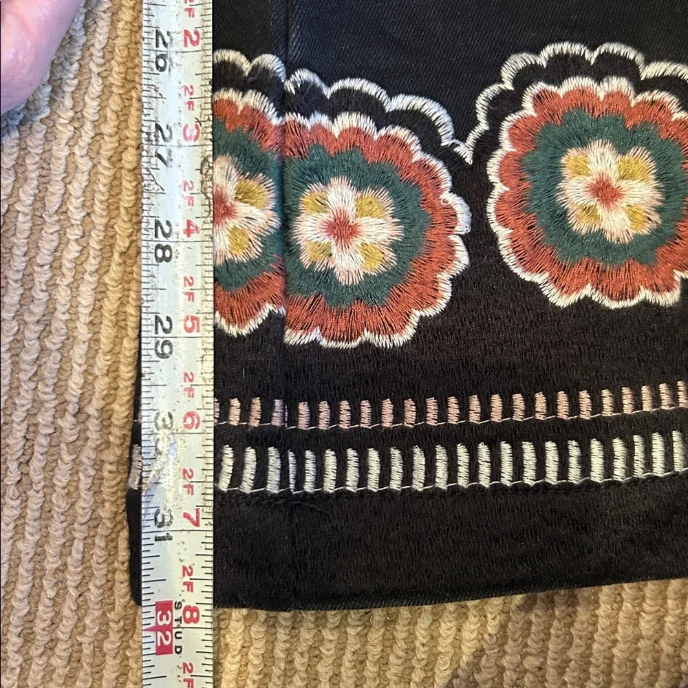 NWT FP x DRIFTWOOD Wyatt pull on stretch flare Embroidered jeans size M